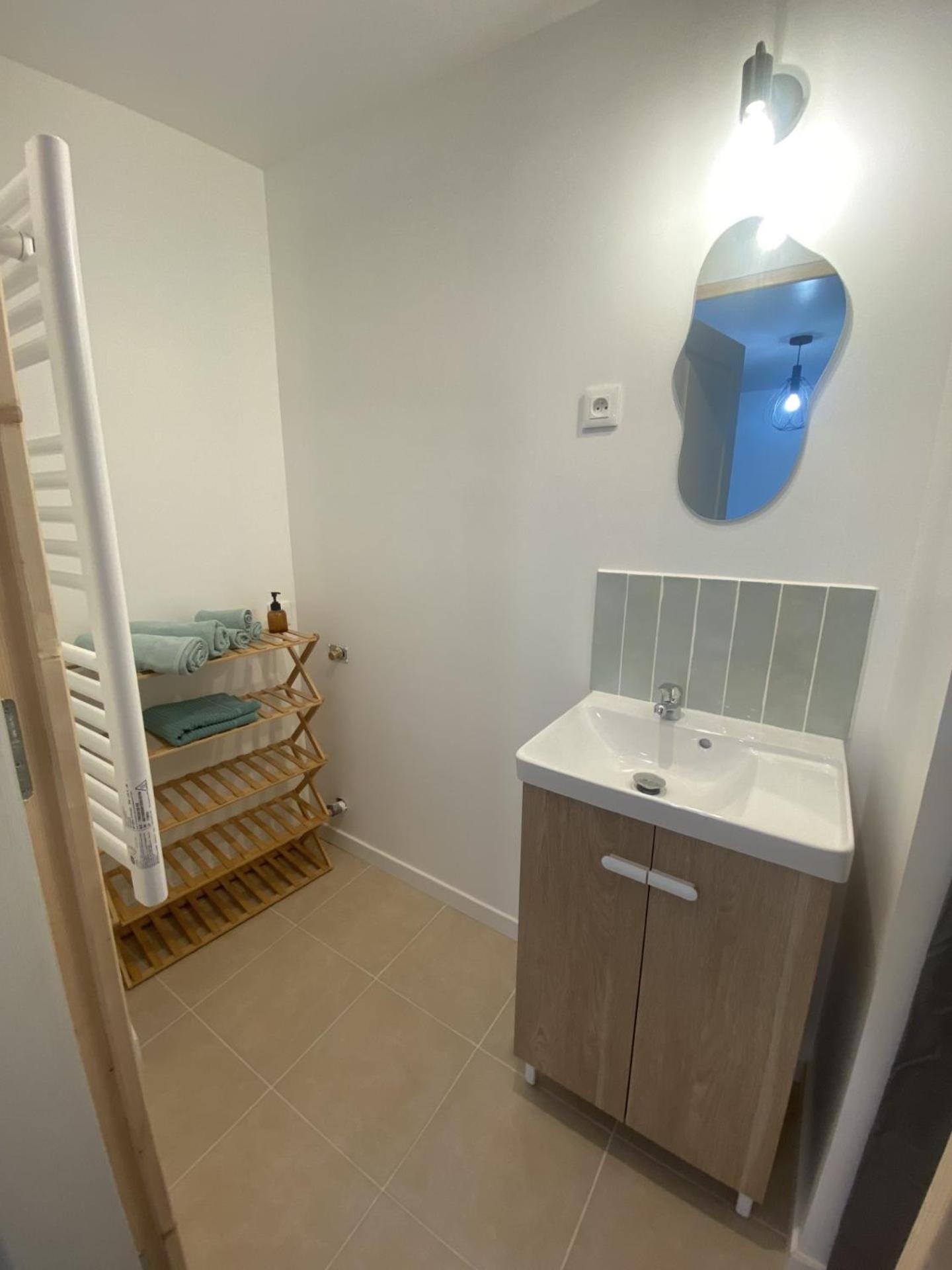 Appartements Pacy-Sur-Eure ภายนอก รูปภาพ
